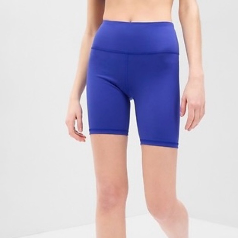 GapFit Mosaic Blue High-Waisted Power Bike Shorts - small petite (SP)